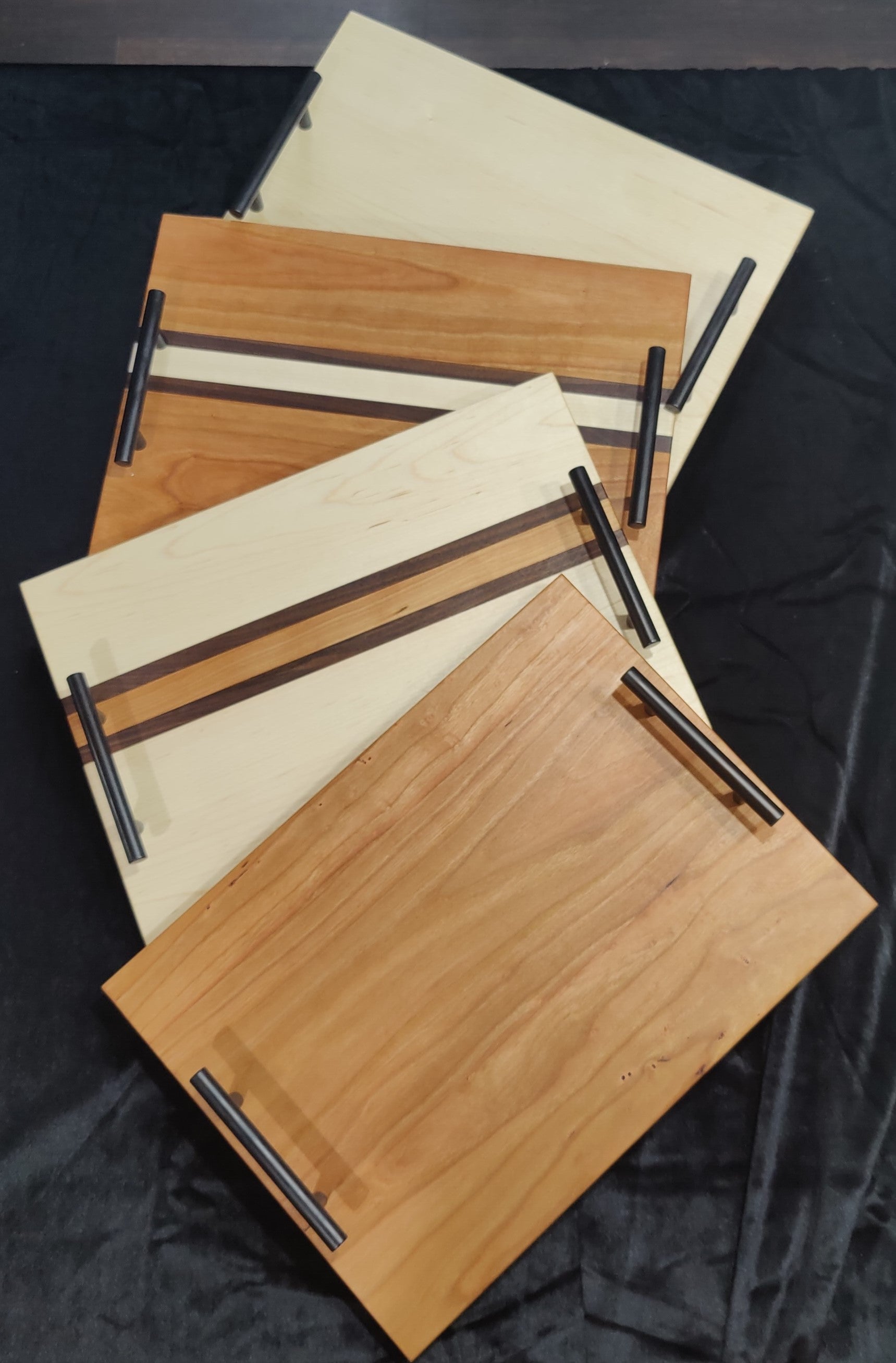 Custom Maple Pull-Out Cutting Board - Straight Grain